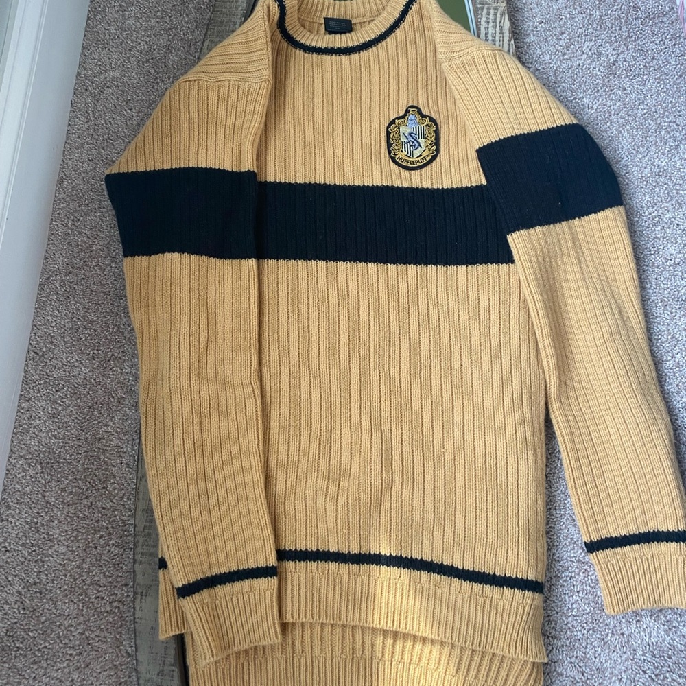 Vintage Hufflepuff Sweater